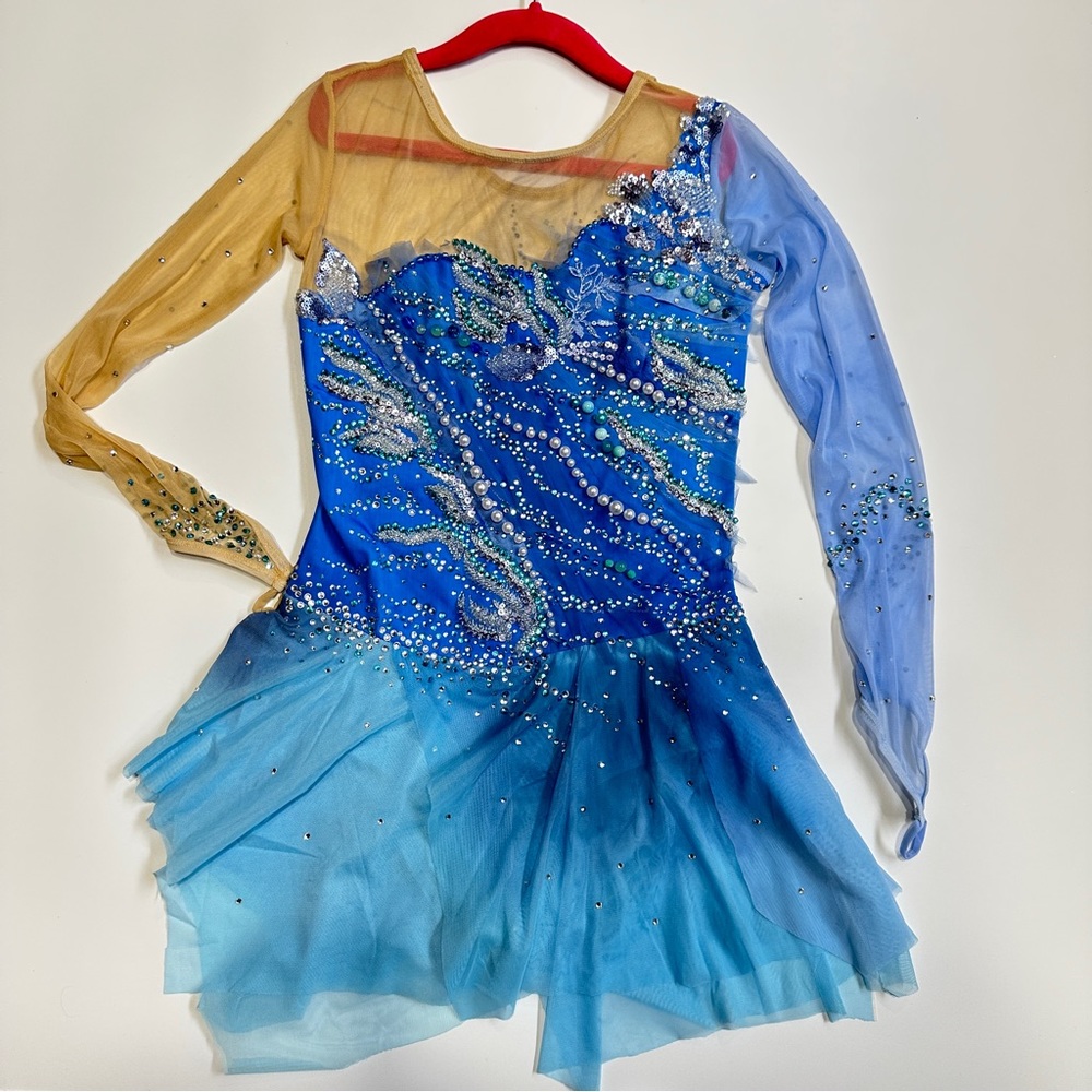New Figure Skating Dress Size 12 (7~10T) with Hair Scrunchies (130~140cm)